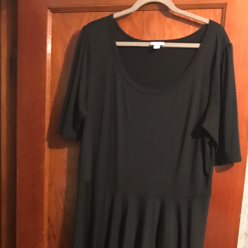 Lularoe Nicole Dress never worn